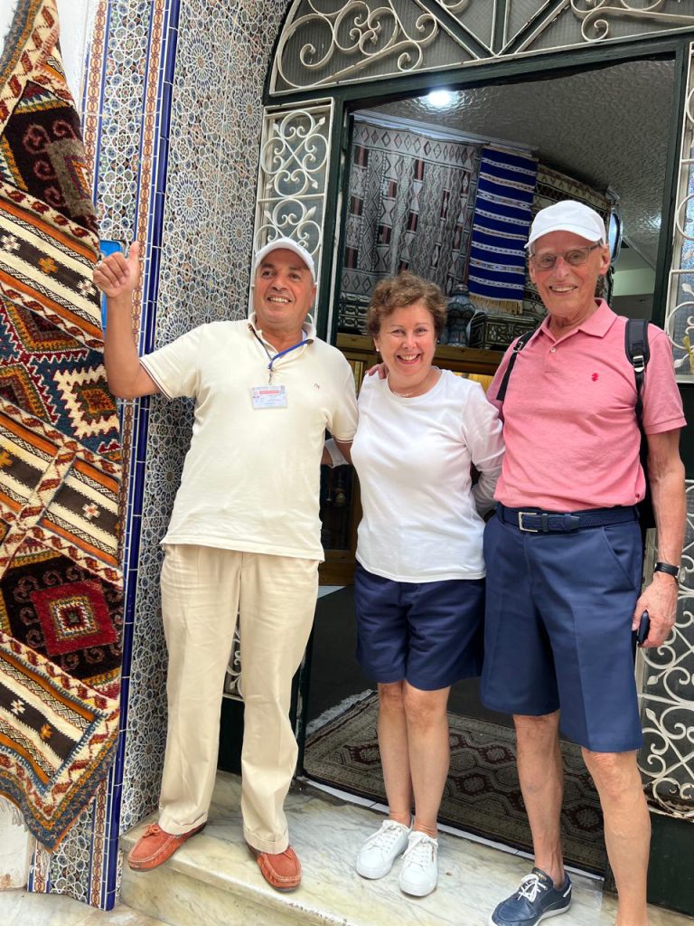 Shopping Guide – Discover the Best Local Artisans and Markets