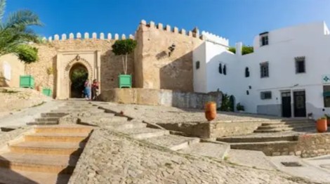 Exploration de la majestueuse forteresse de la Kasbah avec le meilleur guide privé Tanger